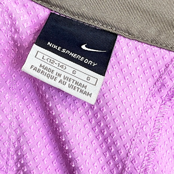 Nike Sphere Dry Women’s Large Zip Up Jacket Purple in Color - Picture 8 of 8